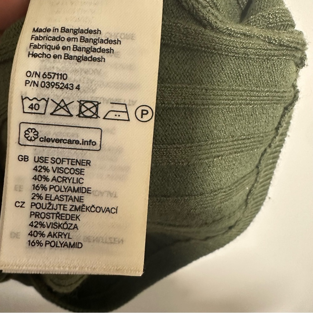 H&M Divided Ribbed Halter Tank Top - Picture 4 of 5